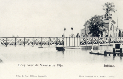 10792 Gezicht op de Rijnhuizerbrug over het Merwedekanaal te Jutphaas uit het zuidwesten. N.B. De gemeenten Jutphaas en ...